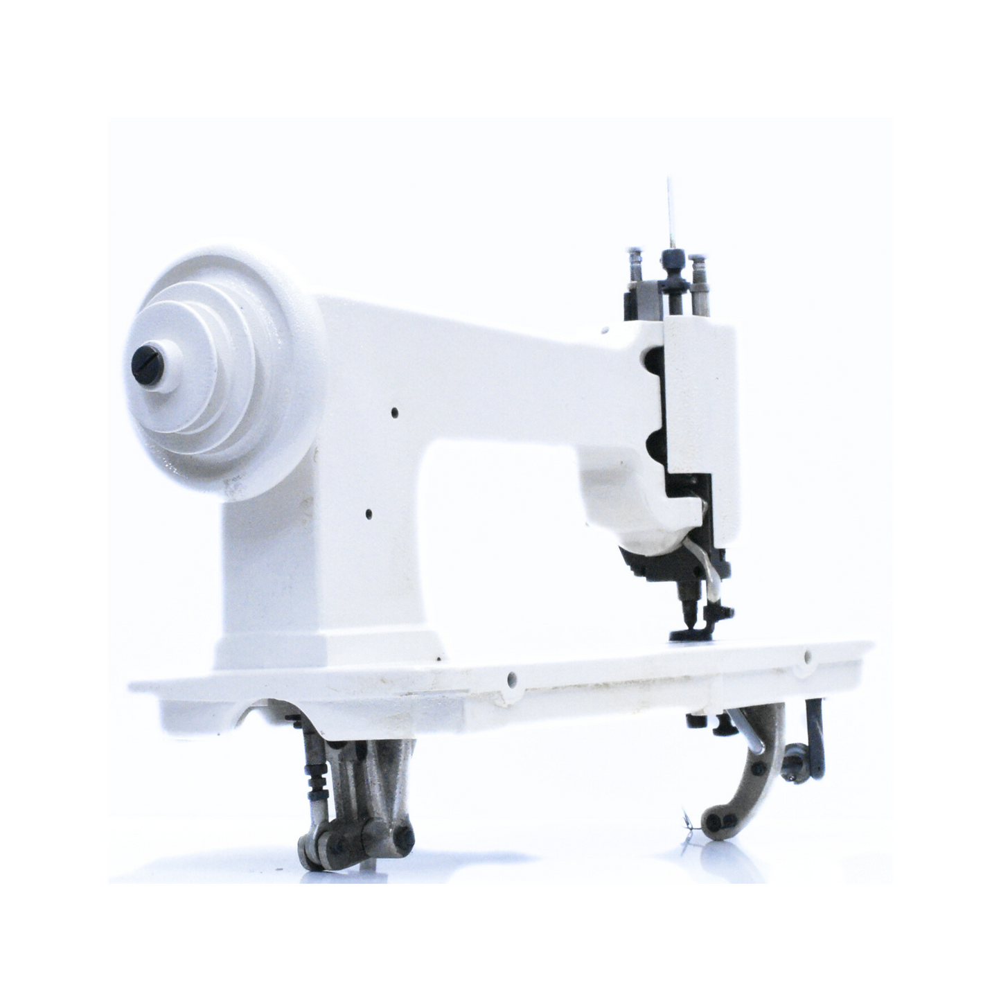 Treasure Ari vintage sewing machine