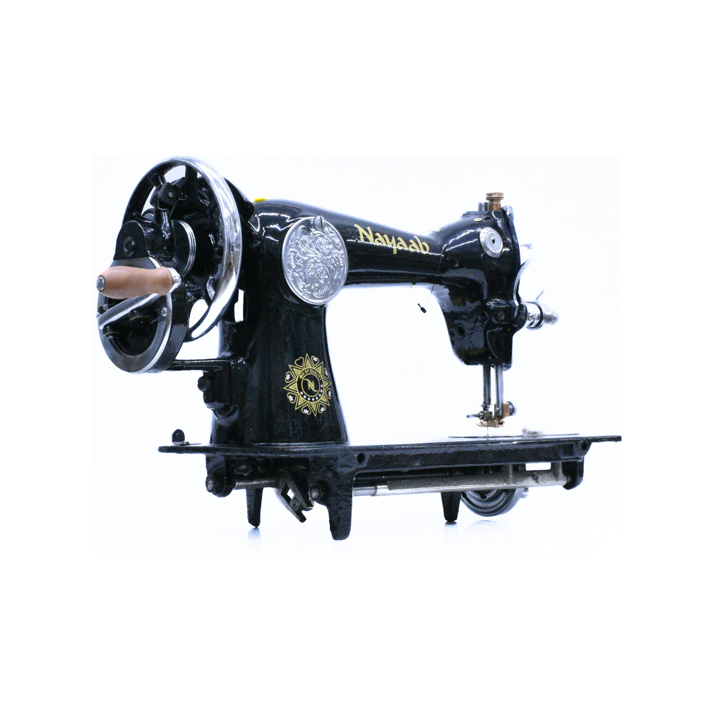 Nayaab - vintage sewing machine - Black -Side view