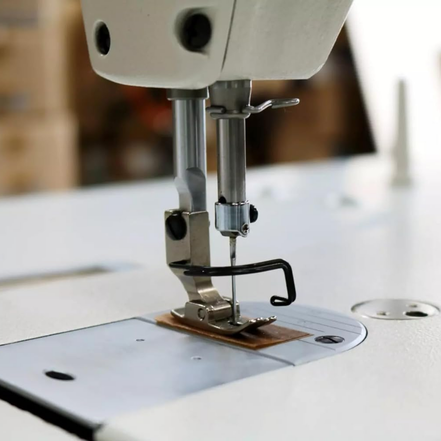 Juki - DDL-8100E single needle lockstitch - Sewing machine - White - Needle