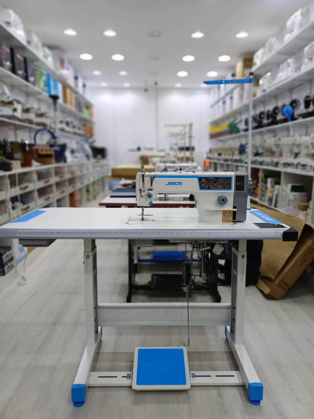 Jack A2C - 1 needle Lockstitch Industrail Sewing machine with Auto thread trim