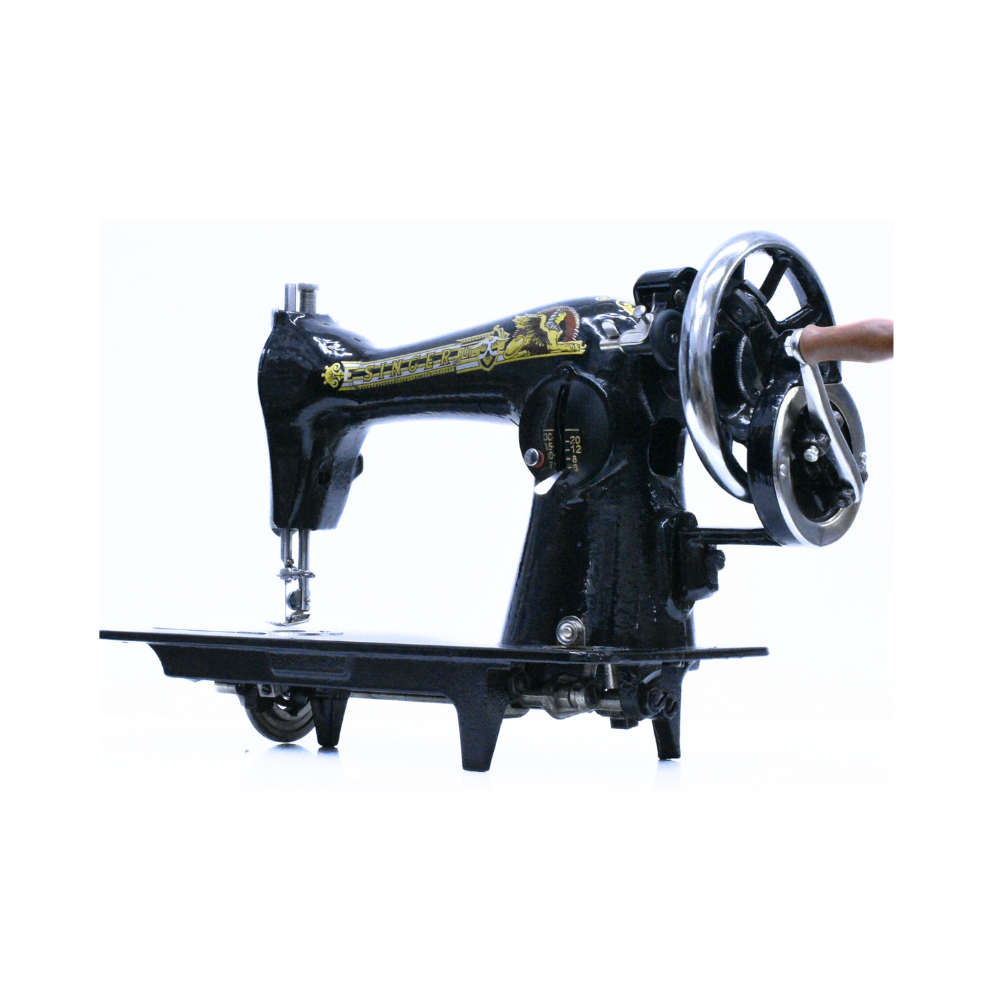 Singer - Vintage sewing machine - Black - Side view