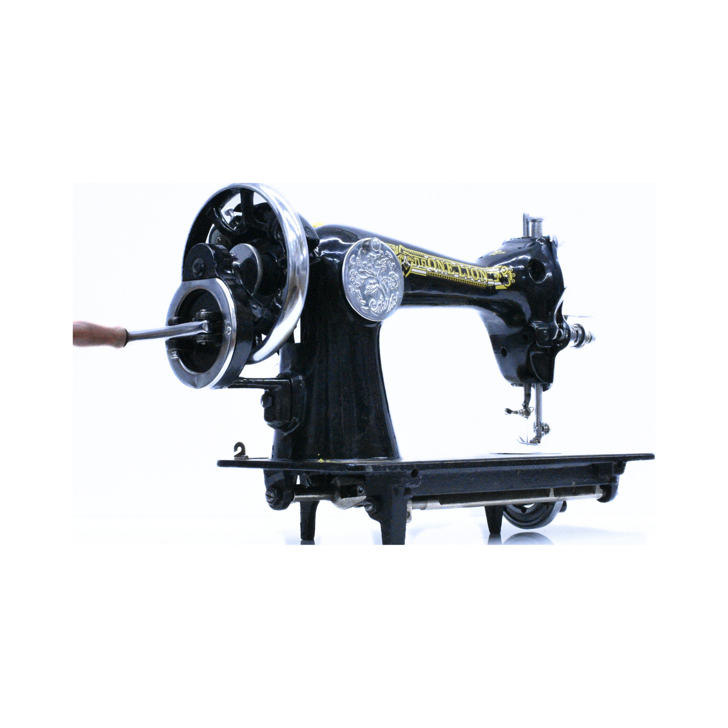 One lion - Vintage sewing machine - Black - Side view