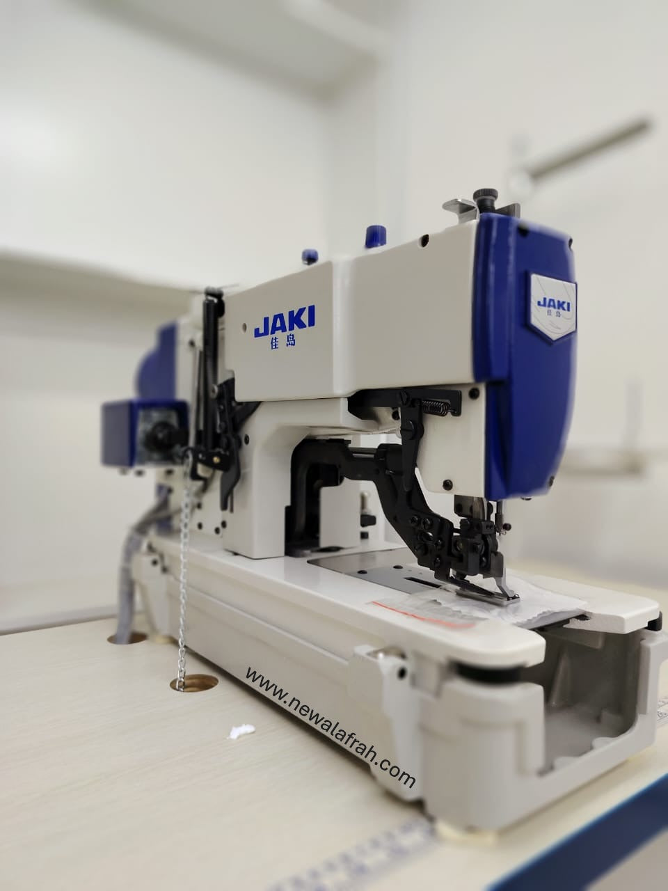 JAKI JR781D BUTTON HOLE MACHINE COMPLETE SET WITH DIRECT DRIVE MOTOR AND TABLE STAND - NEW AL AFRAH