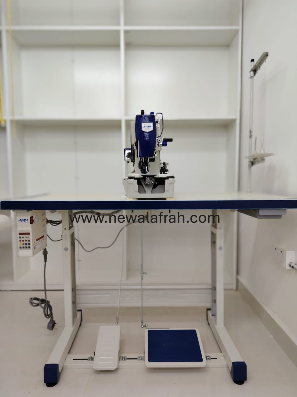 JAKI JR781D BUTTON HOLE MACHINE COMPLETE SET WITH DIRECT DRIVE MOTOR AND TABLE STAND - NEW AL AFRAH