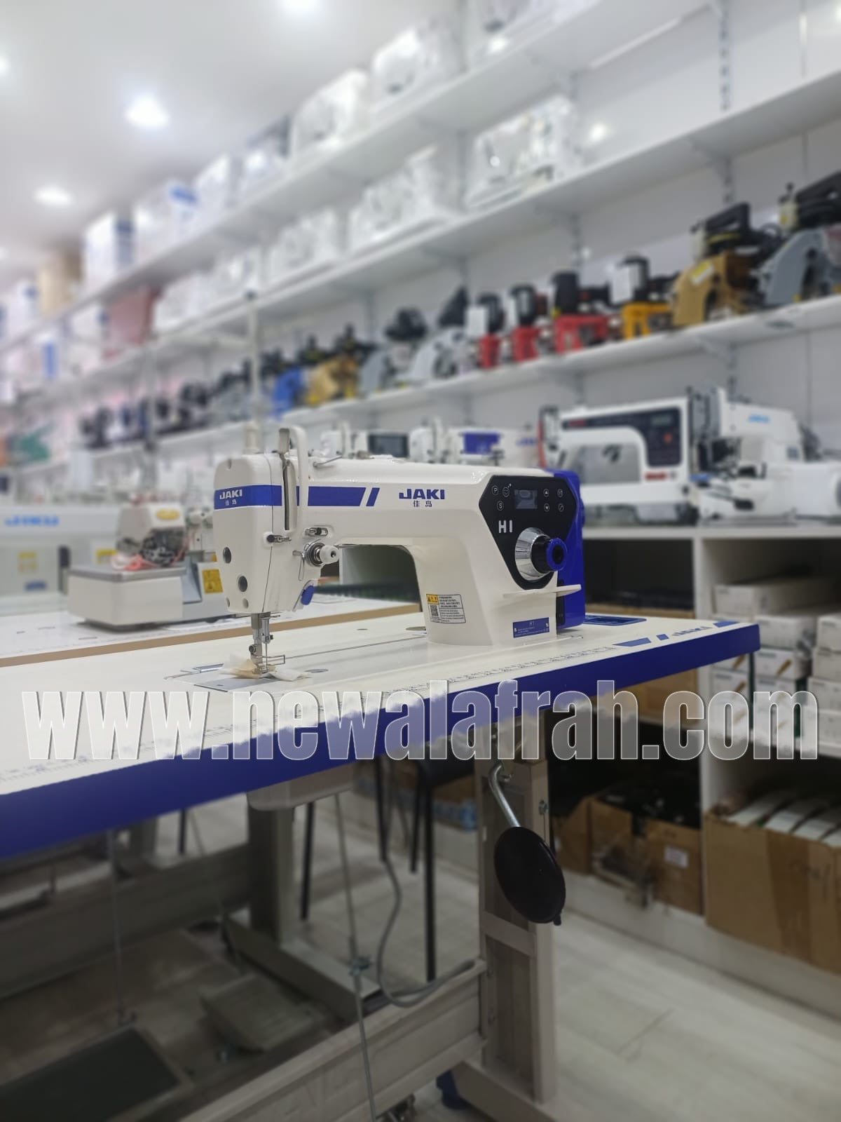 JAKI H1 - 1 NEEDLE LOCKSTITCH MACHINE COMPLETE SET WITH DIRECT DRIVE MOTOR AND TABLE STAND - NEW AL AFRAH