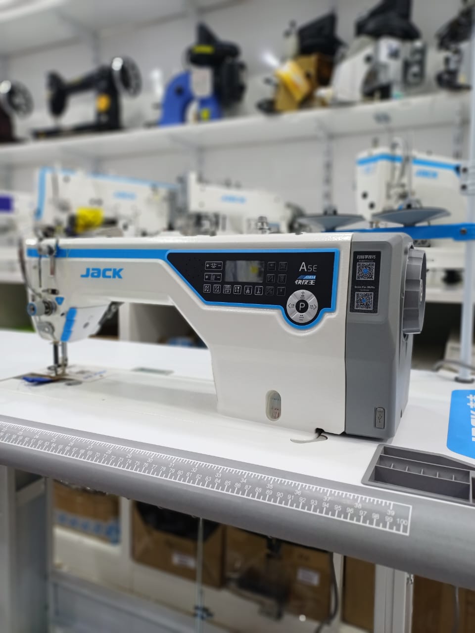 Jack A5E-A Automatic Drop Feed Lockstitch Sewing Machine (Complete Set)