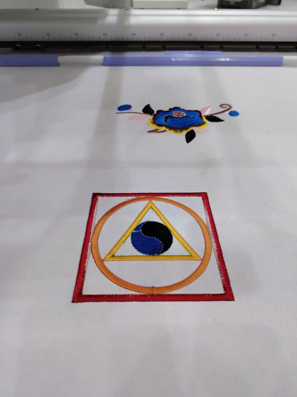 Juli 1201 - 12 needle, 12 thread , Single Head Embroidery Machine with Movable Stand