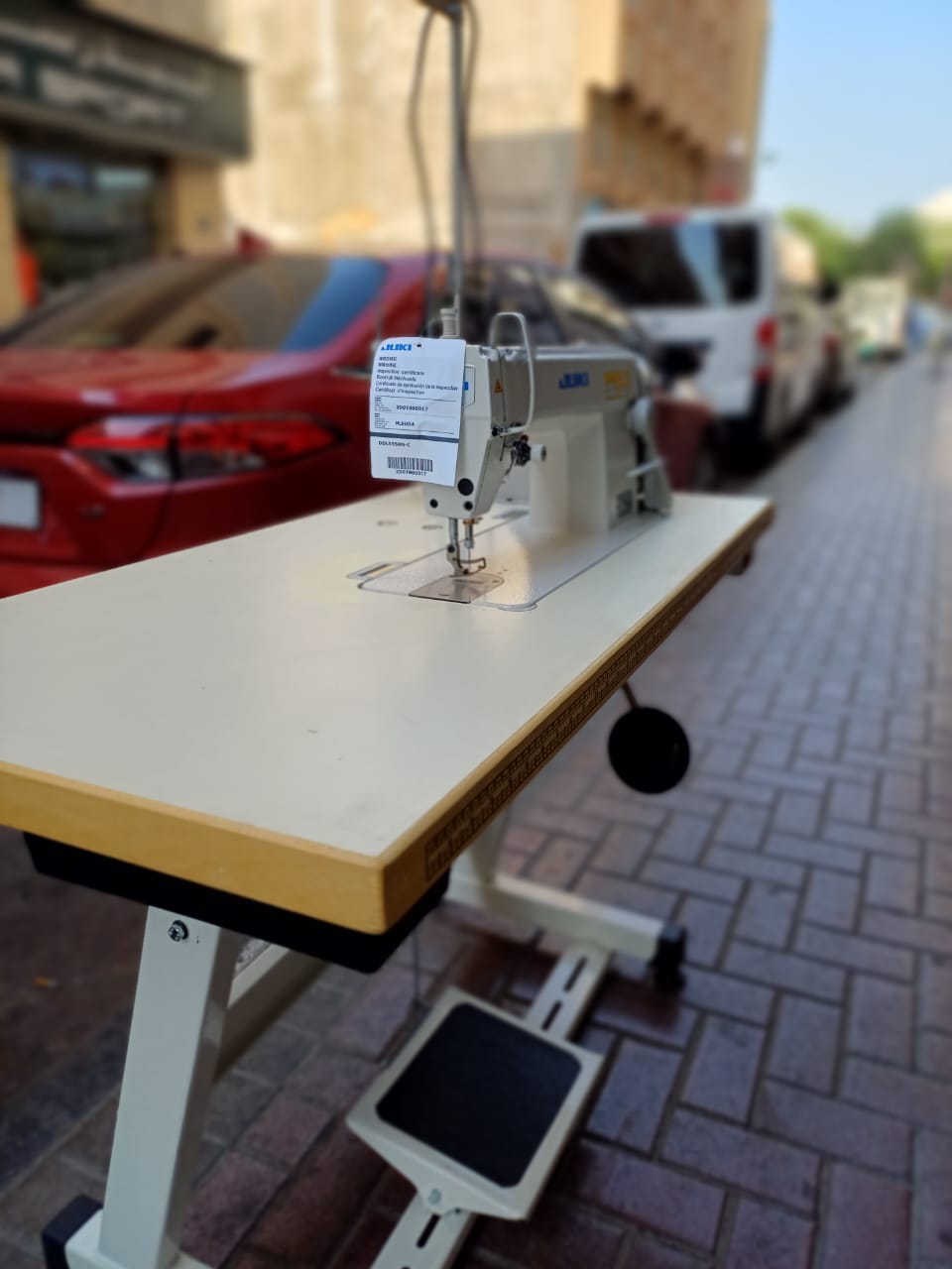 Juki DDL-5550N sewing machine complete set