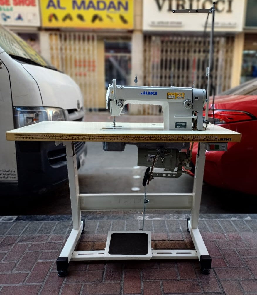 Juki DDL-5550N sewing machine complete set