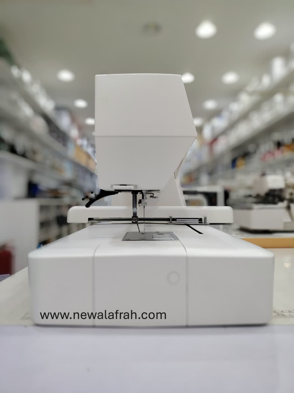Janome Memory Craft 400E Embroidery Machine, 160 High Quality Janome Built In Designs, 6 fonts for monogramming, 2 and 3 letter monogram built in, White | 400E - NEW AL AFRAH