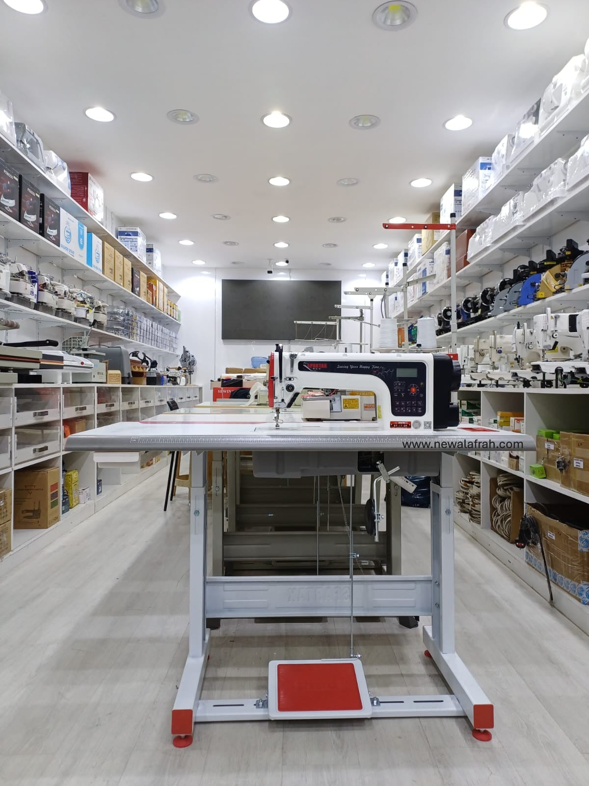 SPARTAK ST-i7 D4 Fully Intelligent Computerized High Speed Stepper Motor Lockstitch Machine - Complete set with Table&Stand - NEW AL AFRAH