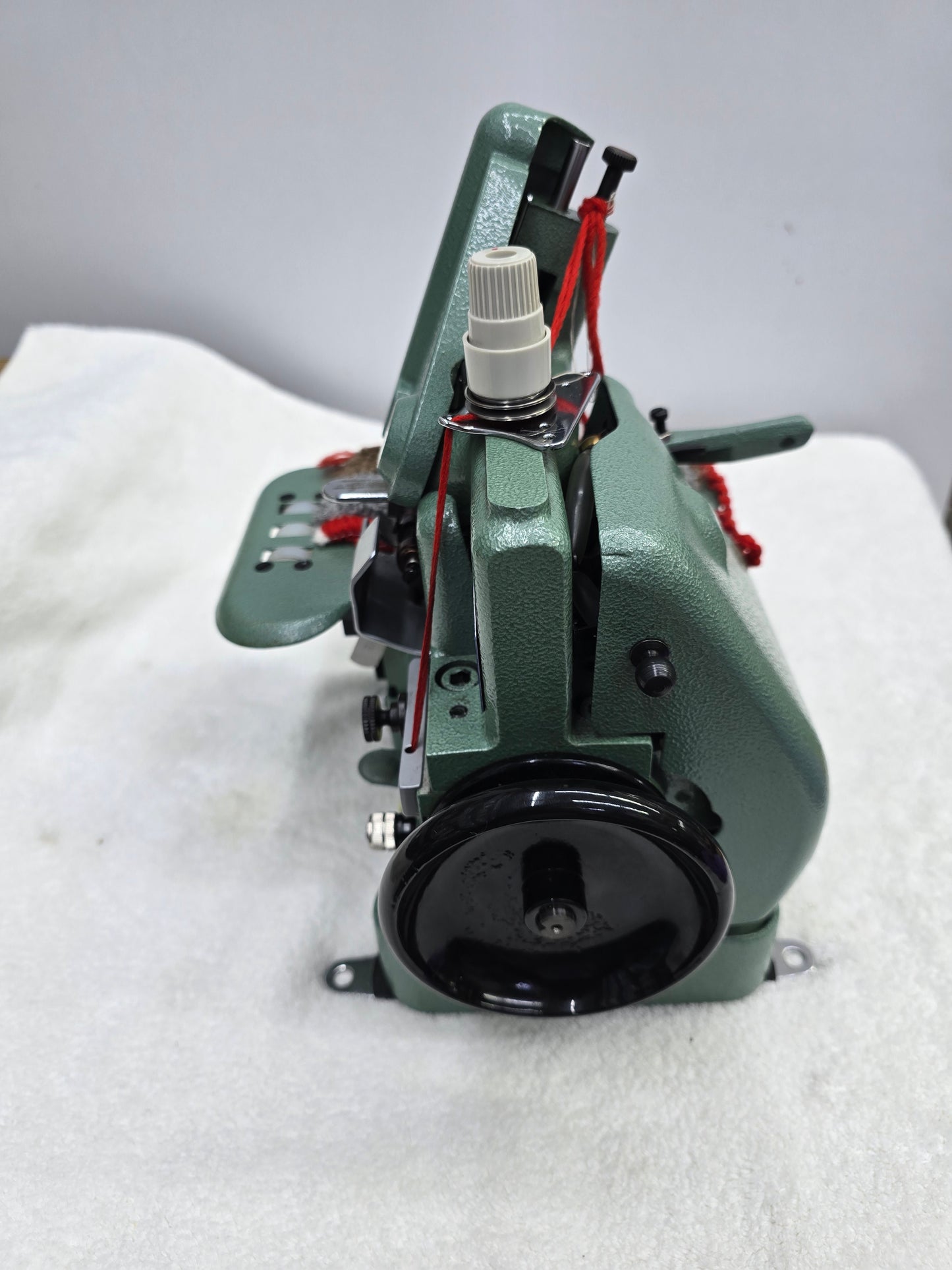 Laiba LB-309 Carpet overlock machine